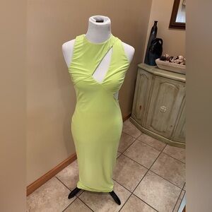 Vain Vault Boutique Cutout Dress Lime Color Size Large New with Tags